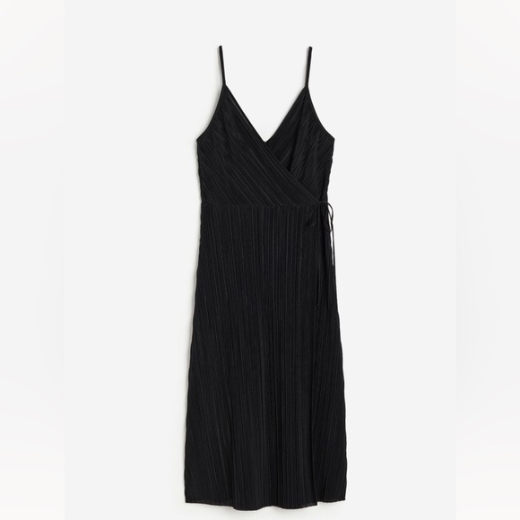 H&M pleated crossover dress - Picture 1 of 6
